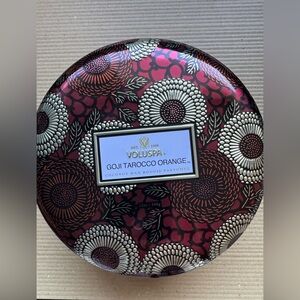 Voluspa Goji Tarocco Orange Floral Candle